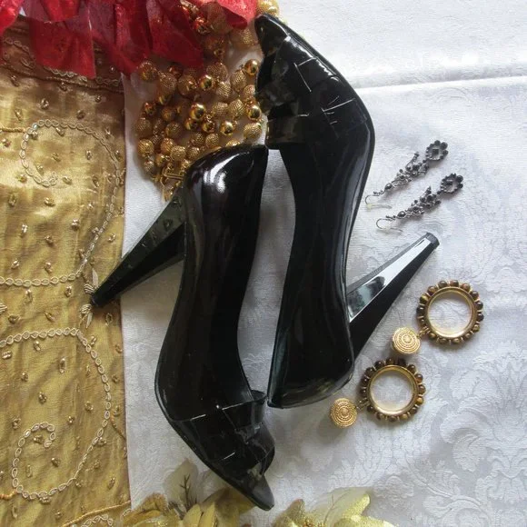 NINE WEST BLACK PATENT DOUBLE BAND PEEP-TOE HEELS – 7M - Picture 2 of 15